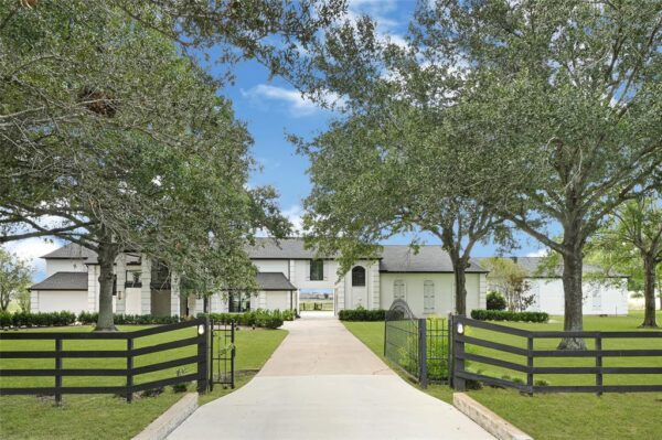 45 E Kitty Hawk Street  Richmond 77406 Fort Bend - Image 2