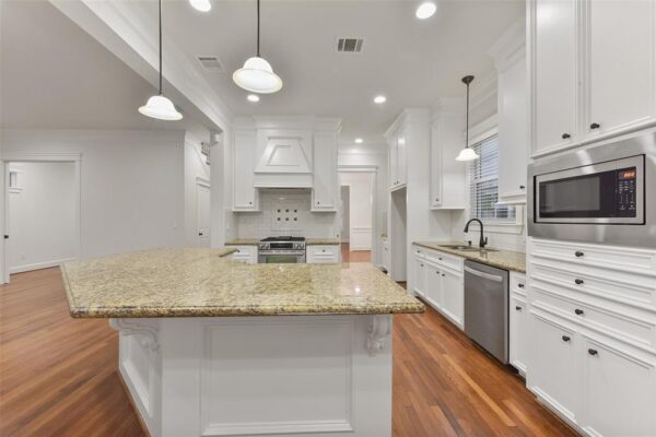 450 W 16th Street  Houston 77008 Harris - Image 11