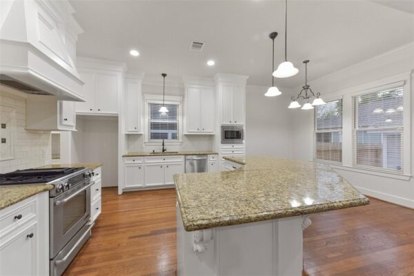 450 W 16th Street  Houston 77008 Harris - Image 12