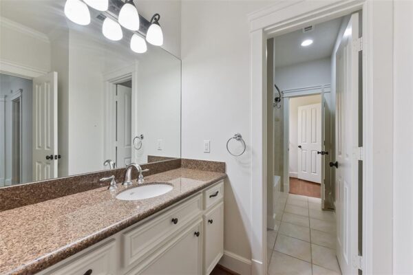 450 W 16th Street  Houston 77008 Harris - Image 22