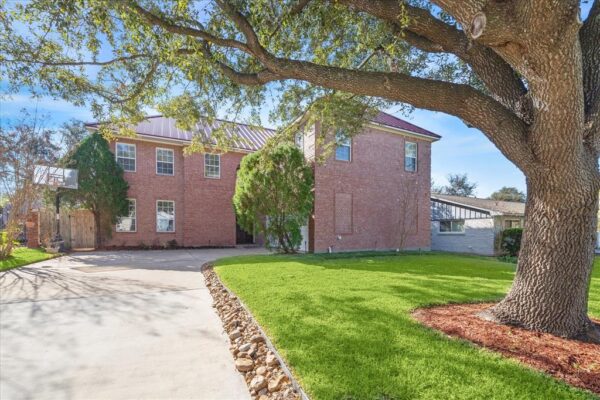 4505-Mimosa-Drive--Bellaire-77401-Harris_img-3