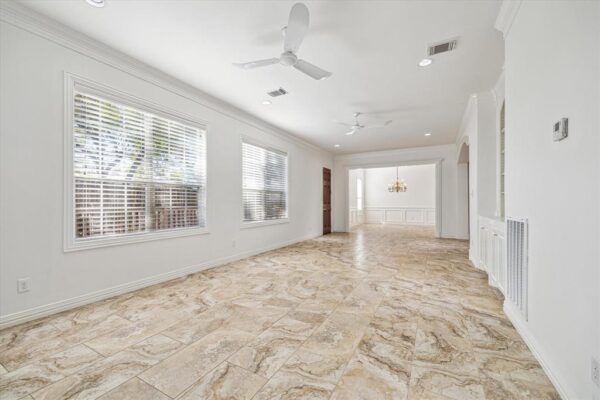 4505 Mimosa Drive  Bellaire 77401 Harris - Image 9
