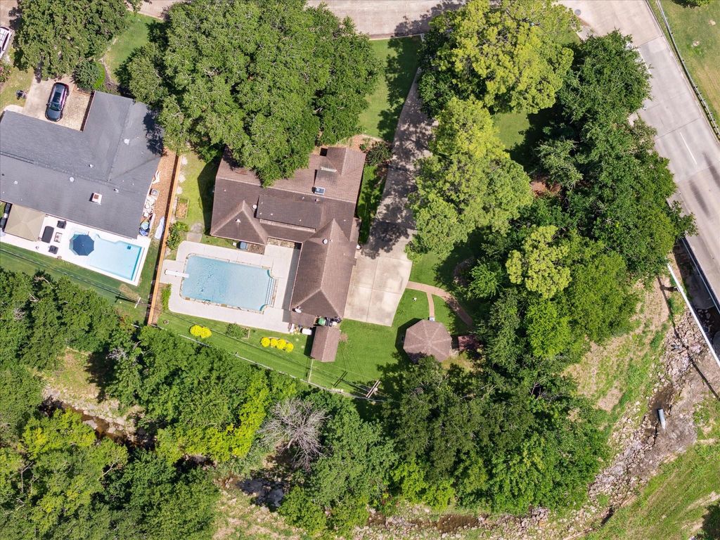 2338 Carleen Road  Houston 77018 Harris - Image 4