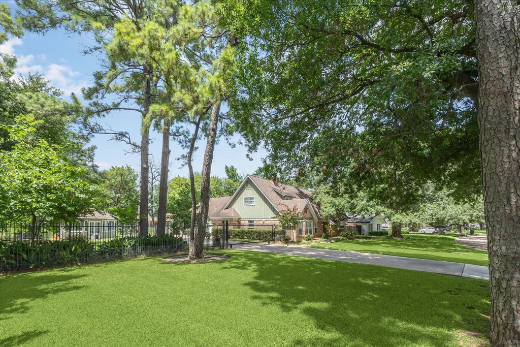 2338 Carleen Road  Houston 77018 Harris - Image 8