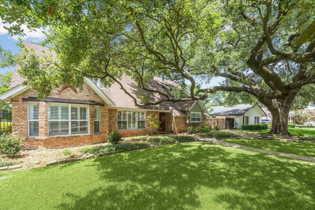 2338 Carleen Road  Houston 77018 Harris - Image 9