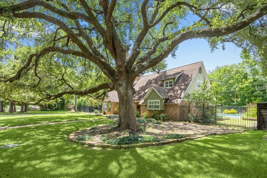 2338 Carleen Road  Houston 77018 Harris - Image 11