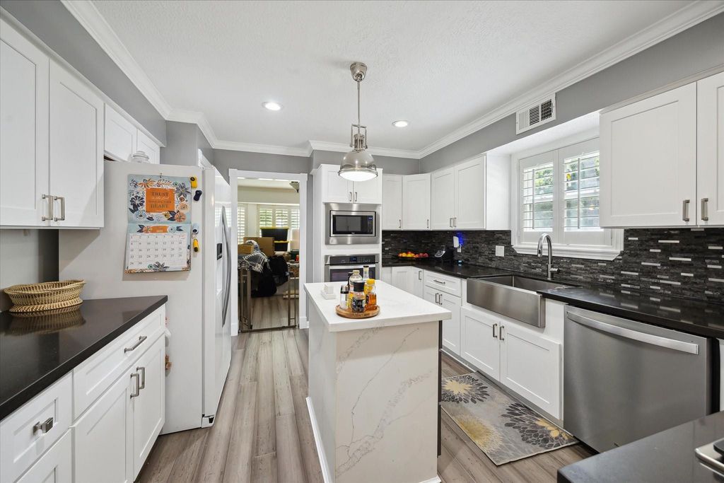 2338 Carleen Road  Houston 77018 Harris - Image 18