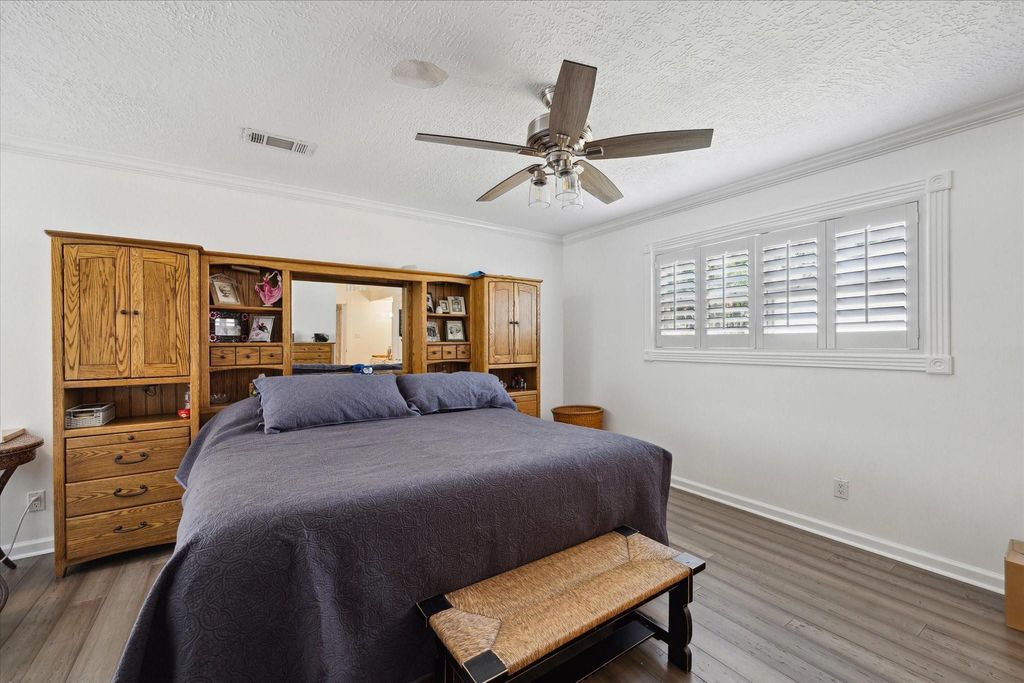 2338 Carleen Road  Houston 77018 Harris - Image 24