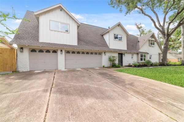 2302 Brooktree Drive  Houston 77008 Harris - Image 3