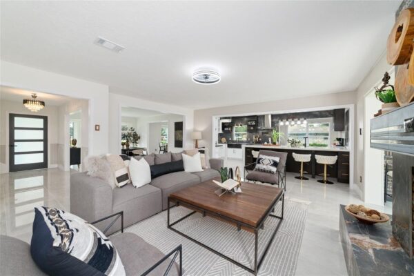 2302 Brooktree Drive  Houston 77008 Harris - Image 13