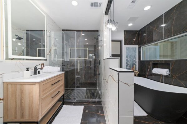 2302 Brooktree Drive  Houston 77008 Harris - Image 17