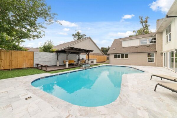 2302 Brooktree Drive  Houston 77008 Harris - Image 38