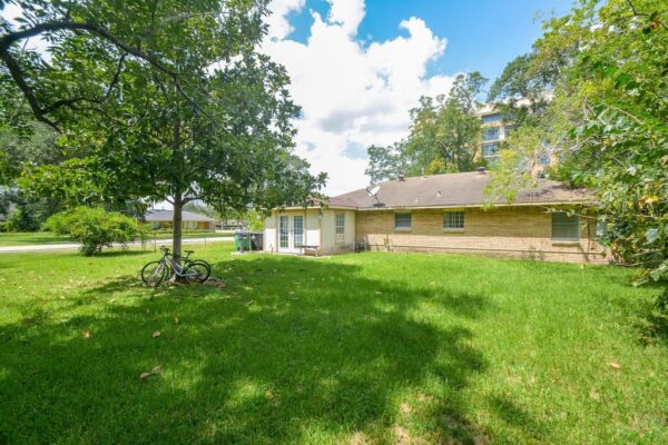 11933 Barryknoll Lane  Houston 77024 Harris - Image 2