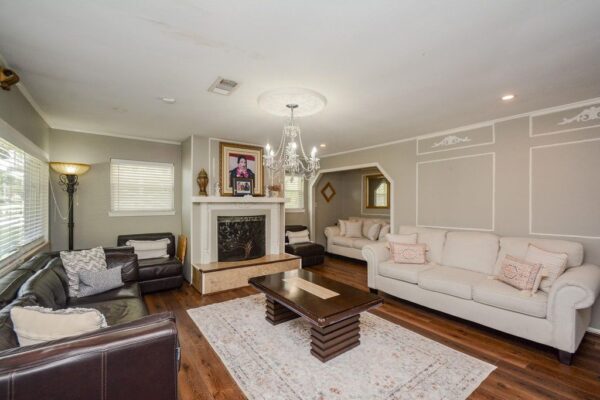 11933 Barryknoll Lane  Houston 77024 Harris - Image 8