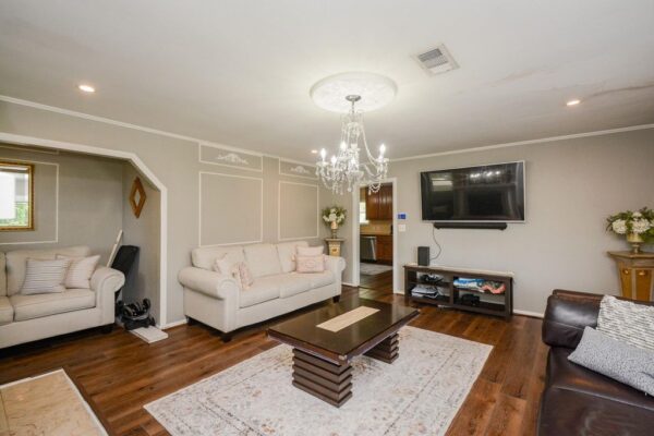 11933 Barryknoll Lane  Houston 77024 Harris - Image 9