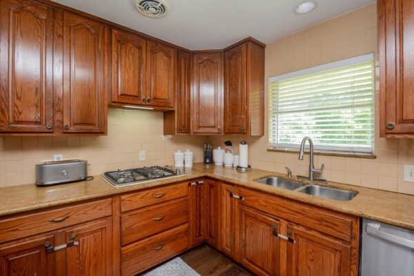 11933 Barryknoll Lane  Houston 77024 Harris - Image 11