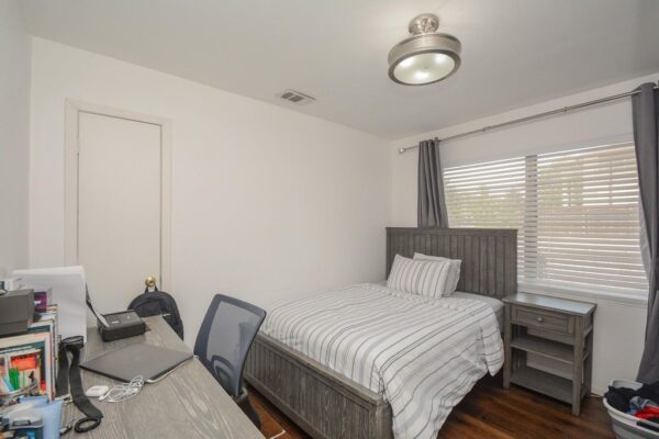 11933 Barryknoll Lane  Houston 77024 Harris - Image 17