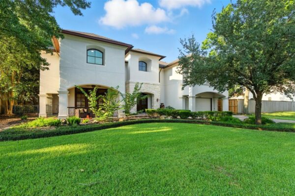 5105 Pocahontas Street  Bellaire 77401 Harris