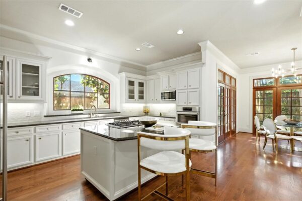 5105 Pocahontas Street  Bellaire 77401 Harris - Image 6