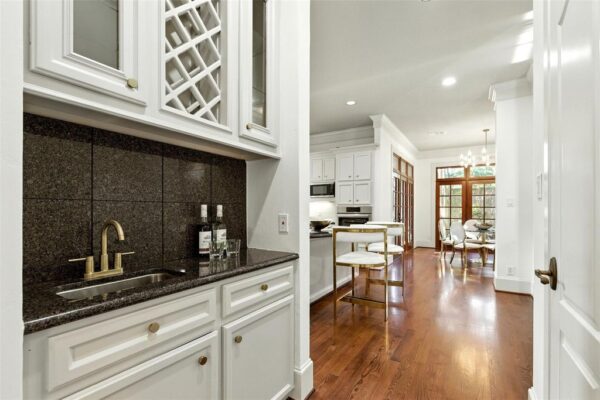 5105 Pocahontas Street  Bellaire 77401 Harris - Image 7