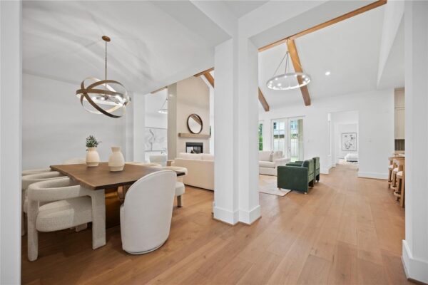1570 Cheshire Lane  Houston 77018 Harris - Image 8