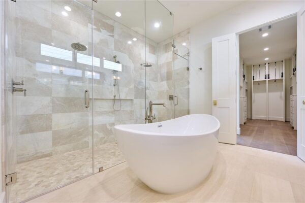 1570 Cheshire Lane  Houston 77018 Harris - Image 18