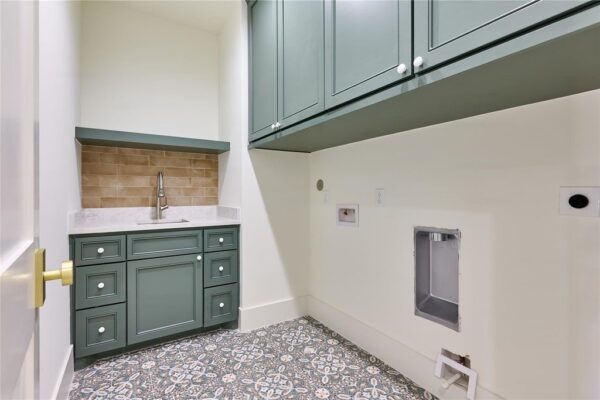 1570 Cheshire Lane  Houston 77018 Harris - Image 25