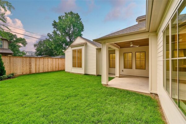 1570 Cheshire Lane  Houston 77018 Harris - Image 31