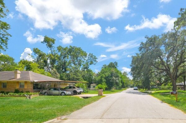 11933 Barryknoll Lane  Houston 77024 Harris - Image 28