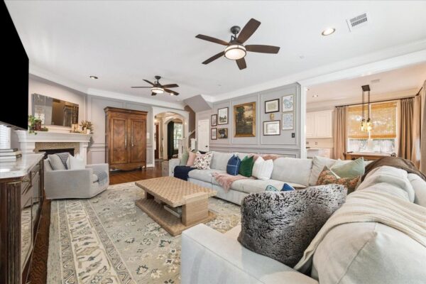 5201 Laurel Street  Bellaire 77401 Harris - Image 6