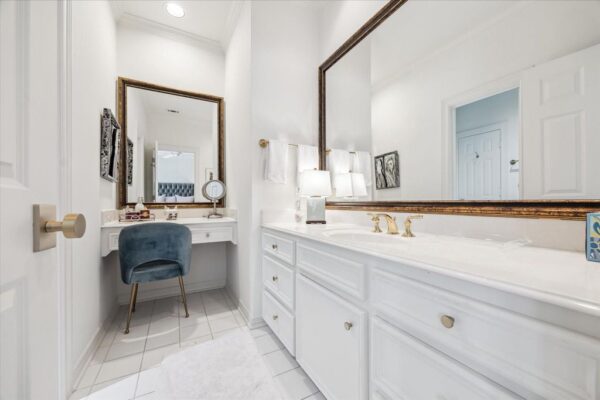 130 Park Laureate  Houston 77024 Harris - Image 24