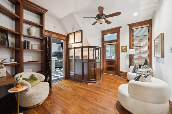 1011 Heights Boulevard  Houston 77008 Harris - Image 11