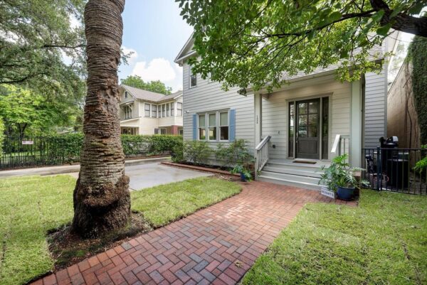 1226 Heights Boulevard  Houston 77008 Harris - Image 7