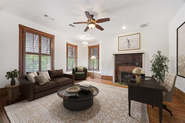 1011 Heights Boulevard  Houston 77008 Harris - Image 34