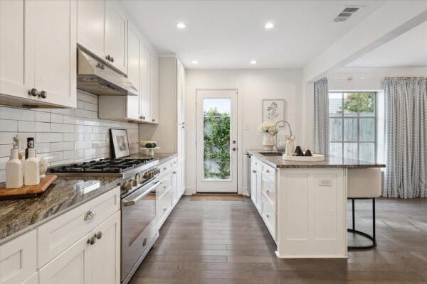 2346 Watts Street  Houston 77030 Harris - Image 17