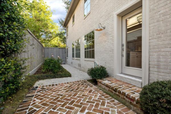 2346 Watts Street  Houston 77030 Harris - Image 33