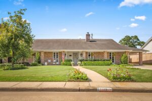 6135 Inwood Drive  Houston 77057 Harris