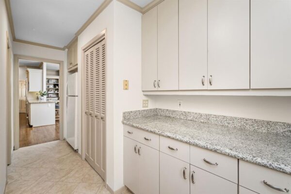 6135 Inwood Drive  Houston 77057 Harris - Image 20