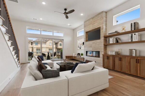 4705 Gibson Street  Houston 77007 Harris - Image 2
