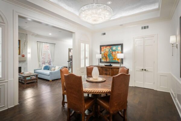251 Sugarberry Circle  Houston 77024 Harris - Image 4