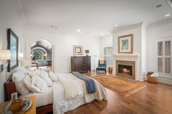 251 Sugarberry Circle  Houston 77024 Harris - Image 7