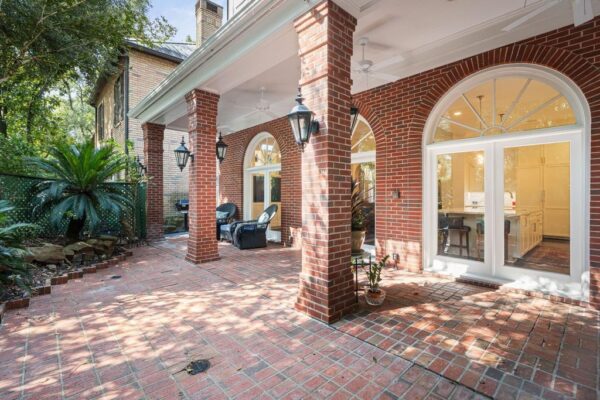 251 Sugarberry Circle  Houston 77024 Harris - Image 12