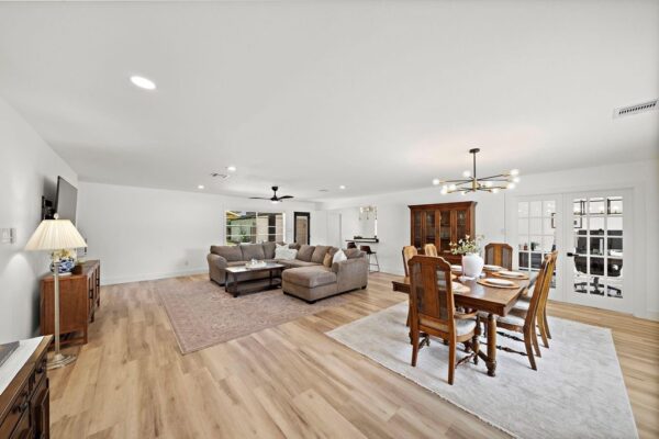 4903 Candleglow Drive  Houston 77018 Harris - Image 2