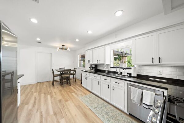 4903 Candleglow Drive  Houston 77018 Harris - Image 9