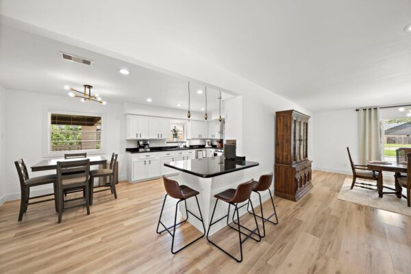 4903 Candleglow Drive  Houston 77018 Harris - Image 10