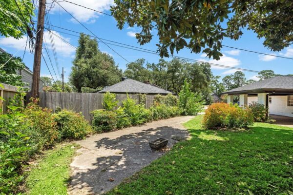 4903 Candleglow Drive  Houston 77018 Harris - Image 32