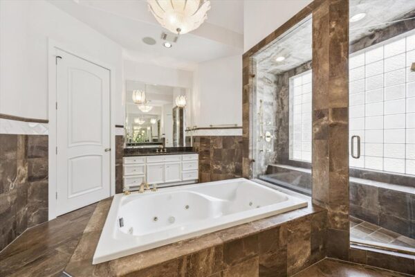 4916 Linden Street  Bellaire 77401 Harris - Image 22