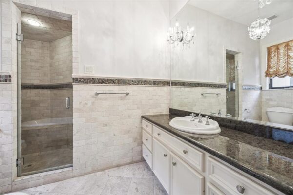 4916 Linden Street  Bellaire 77401 Harris - Image 25