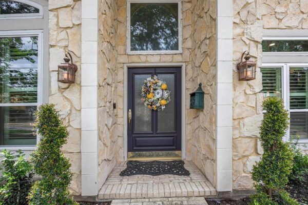 4925 Pine Street  Bellaire 77401 Harris - Image 2