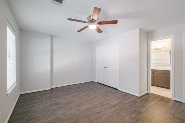 502 Lee Shore Lane  Houston 77079 Harris - Image 23
